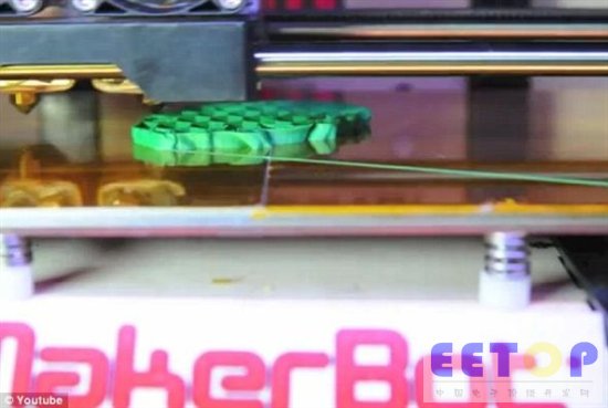 3D打印機打印星戰尤達大師 模型細節驚人