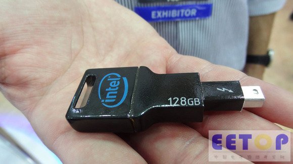 世界最快！英特爾128GB Thunderbolt閃存盤