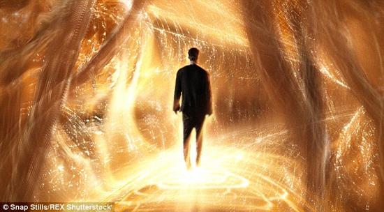 我們生活的整個宇宙以及宇宙中的萬事萬物都是虛假的。一些科學家曾提出過這一激進理論，他們宣稱我們目前所知的世界可能僅是一個計算機模擬空間——如果我們能確定研究著手點，就能發現蛛絲馬跡。
