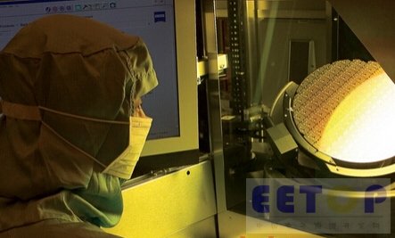三星芯片代工搶單高通、蘋果 臺積電壓力大