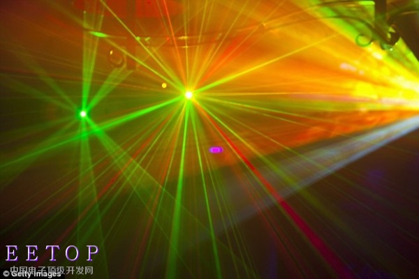 http://static.cnbetacdn.com/article/2015/1114/646bc8a6f406e9e.jpg
